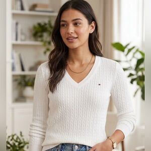 Tommy Hilfiger Cable Knit White Sweater NWOT Size Small